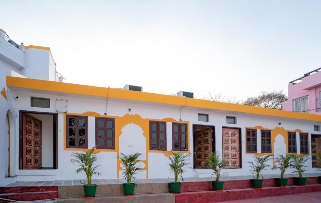 Hotel Ambavgarh Palace Udaipur Buitenkant foto