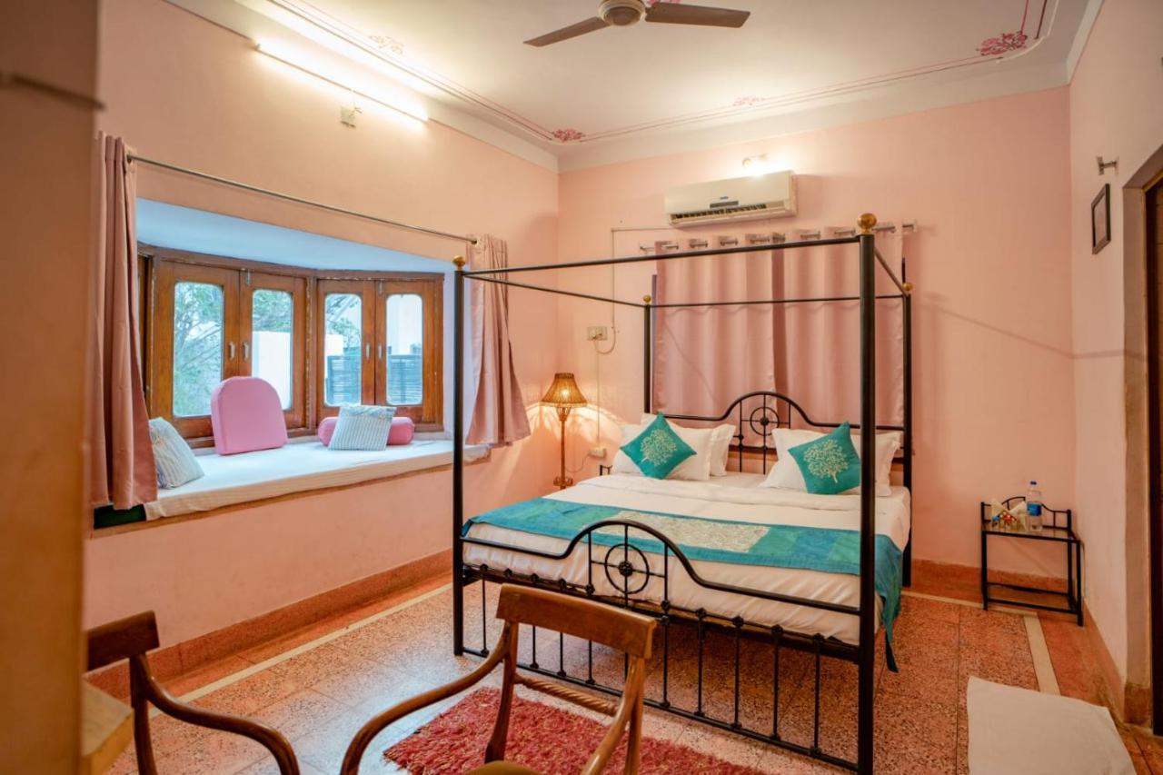Hotel Ambavgarh Palace Udaipur Buitenkant foto
