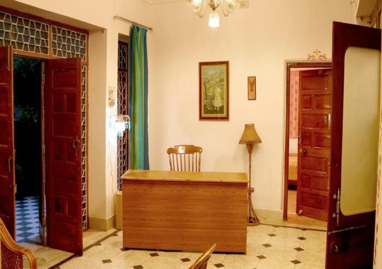 Hotel Ambavgarh Palace Udaipur Buitenkant foto